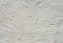 Ile farby na 150 m2 dachu?